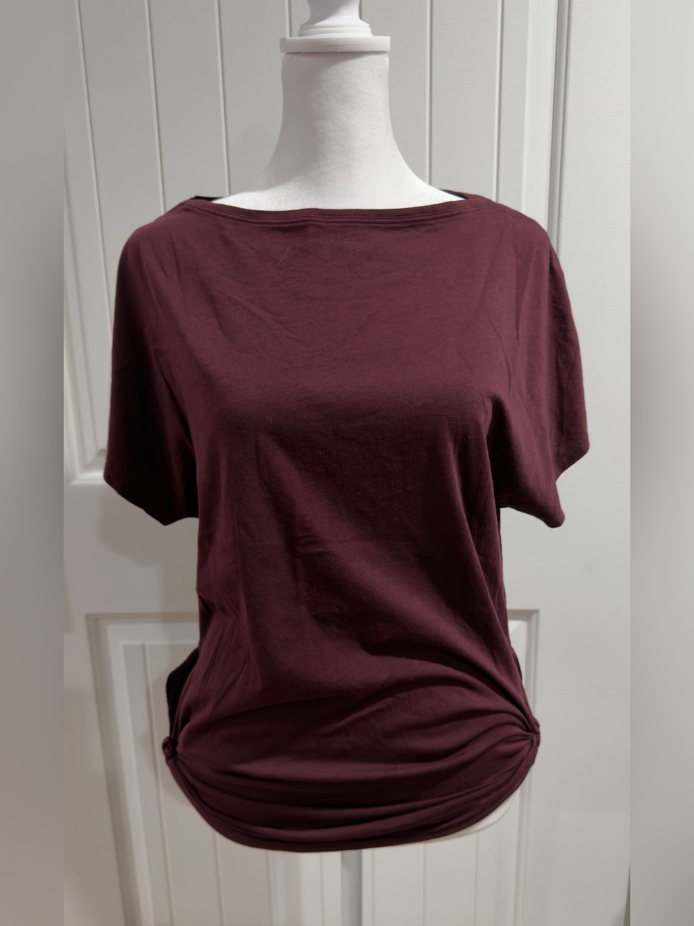 Lululemon Women’s Boat Neck Tee Side Tie Detail Burgundy Long Sleeve Shirt Yoga